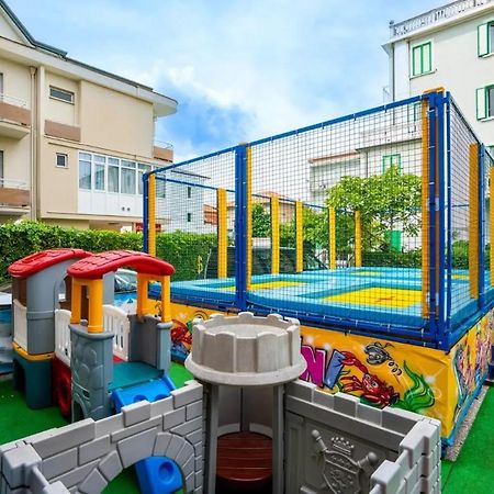 Hotel Gambrinus - Valentini Family Village Bellaria – Igea Marina Kültér fotó