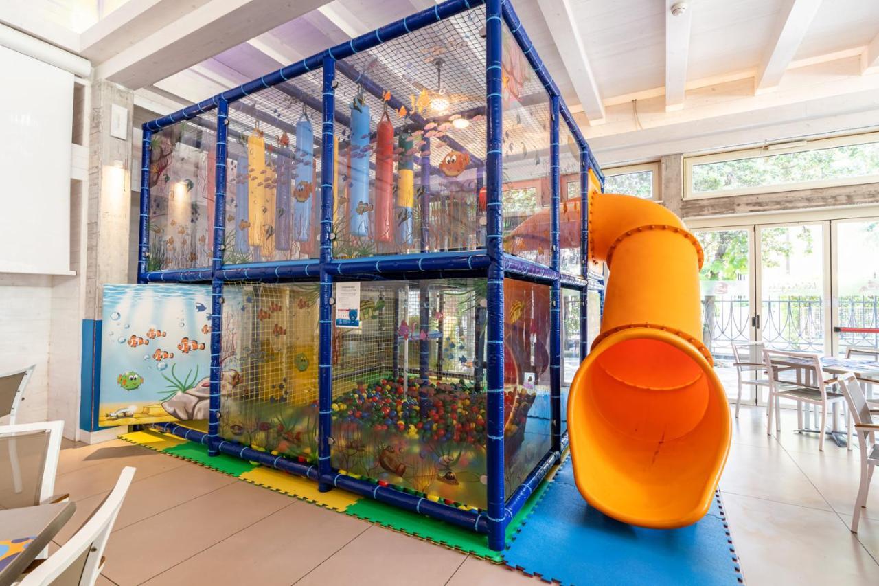 Hotel Gambrinus - Valentini Family Village Bellaria – Igea Marina Kültér fotó